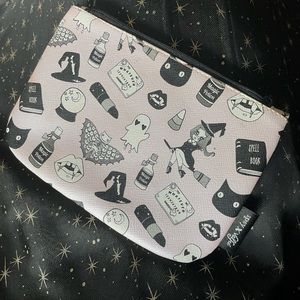 🍄2/$10 Witchy Ipsy Bag